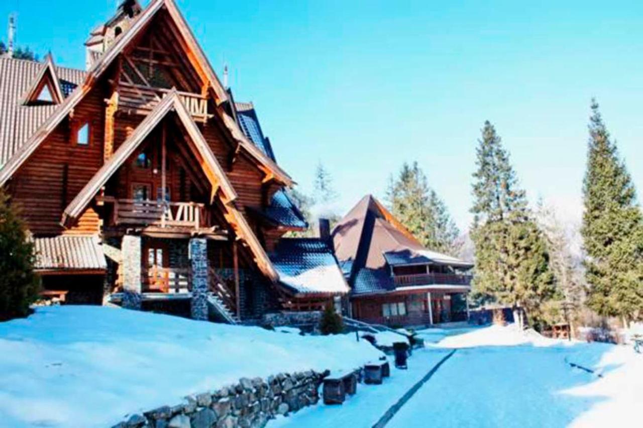 Hotel Tsarynka Eco Complex Slavske Esterno foto