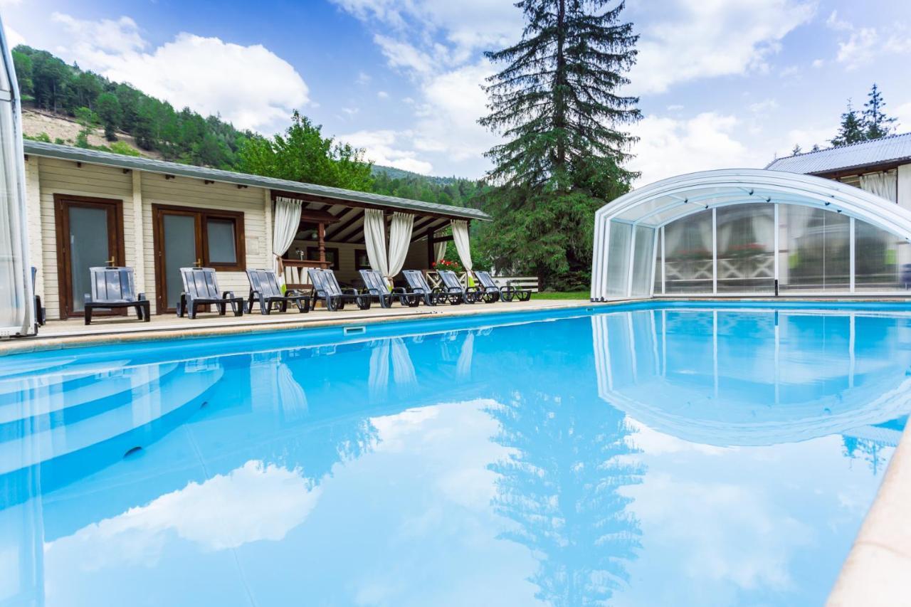 Hotel Tsarynka Eco Complex Slavske Esterno foto